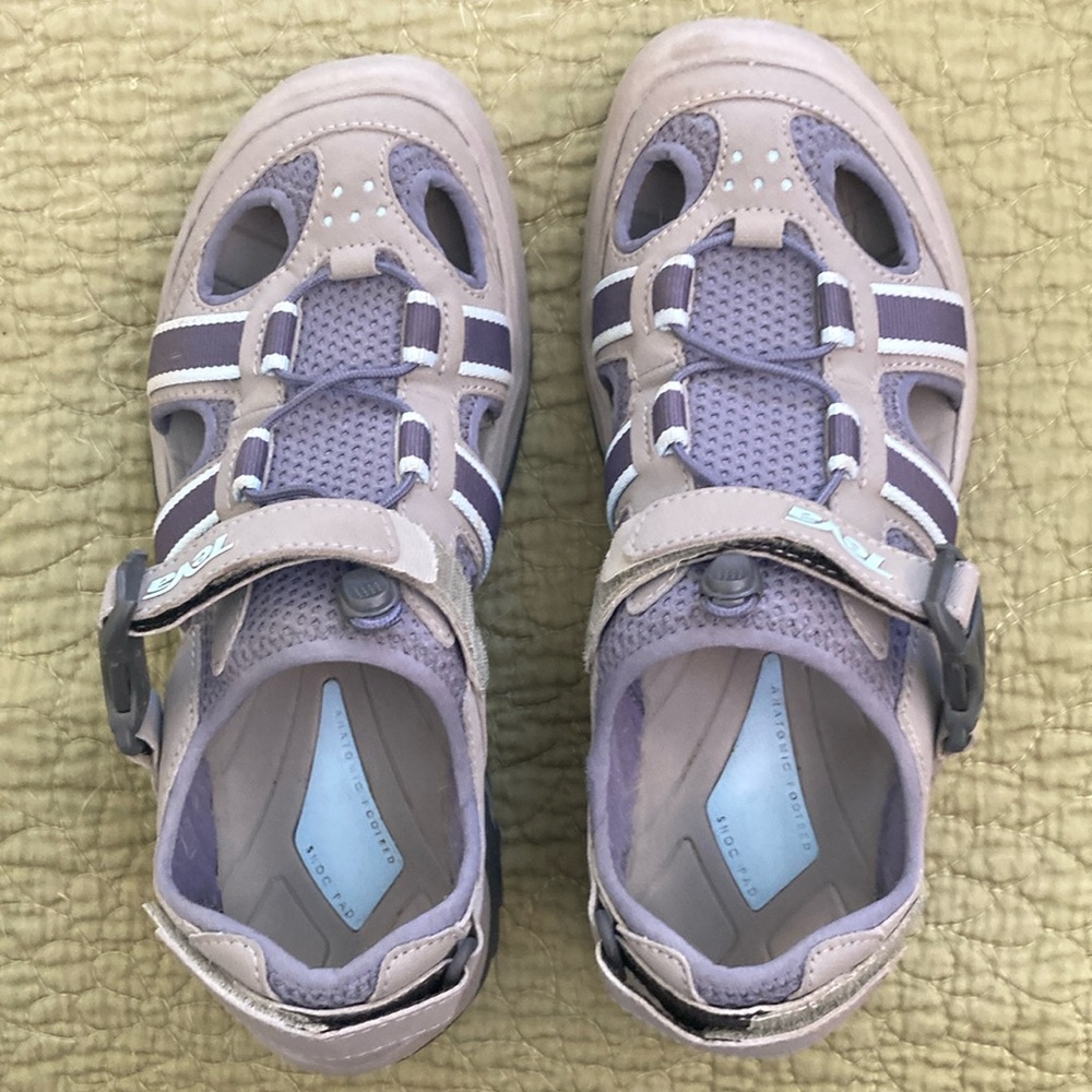 Women’s Teva Omniun Sport/Water Sandal (like new) blue gray, size 9.5 US/40.5 EU